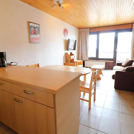 Apartment Spacieux 2 Pieces Au Pied Des Pistes Avec Balcon, Proche Commerces A Val Claret - Fr-1-502-566