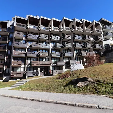 Spacieux 2 Pieces Au Pied Des Pistes Avec Balcon, Proche Commerces A Val Claret - Fr-1-502-566 *