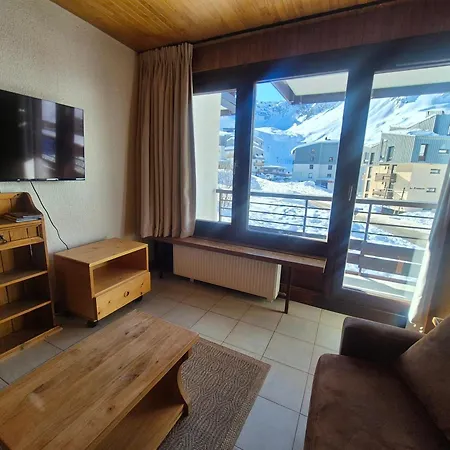 Spacieux 2 Pieces Au Pied Des Pistes Avec Balcon, Proche Commerces A Val Claret - Fr-1-502-566 * Tignes